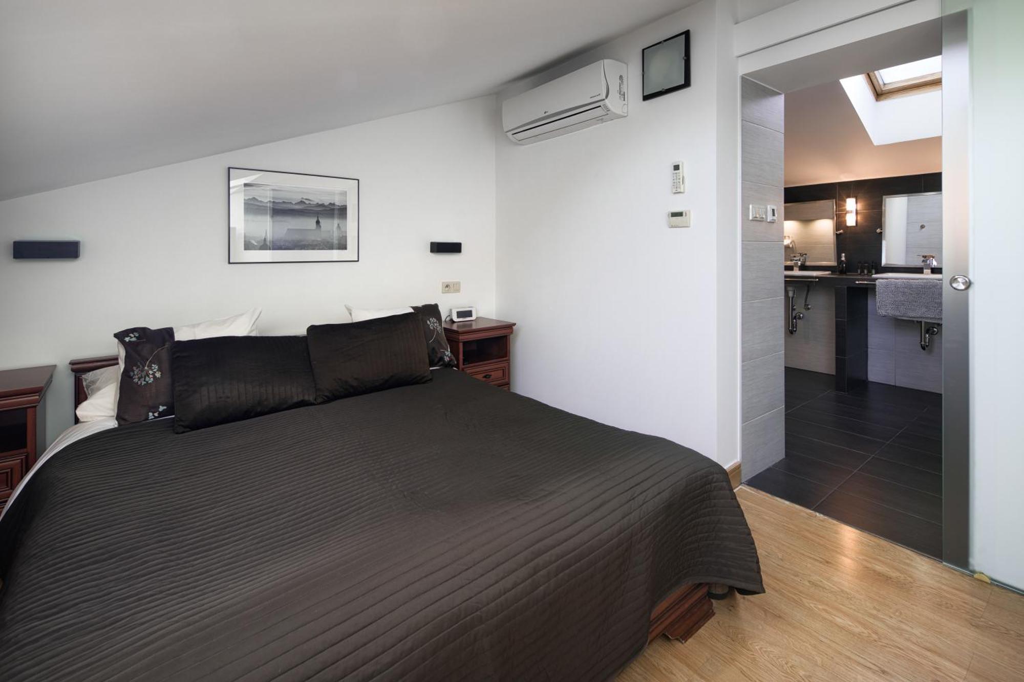 Apartament W Centrum - Duplex Penthouse In The Centre With Terrace And Air Conditioning Kraków Eksteriør billede